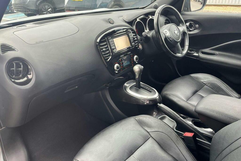 Nissan Juke Acenta White #15
