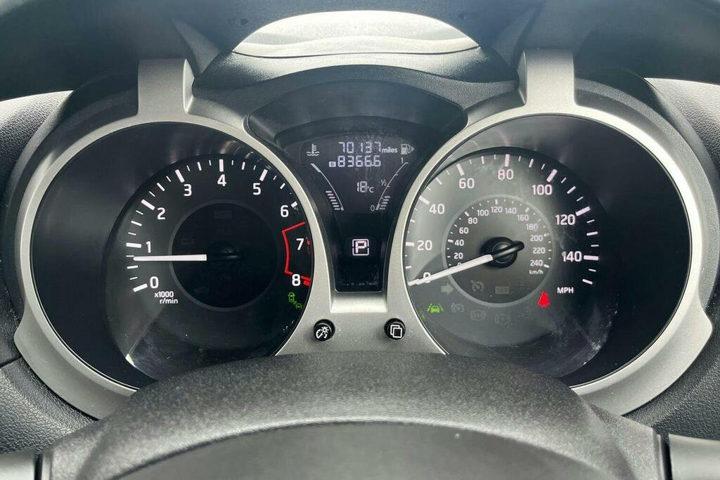 Nissan Juke Acenta White #14