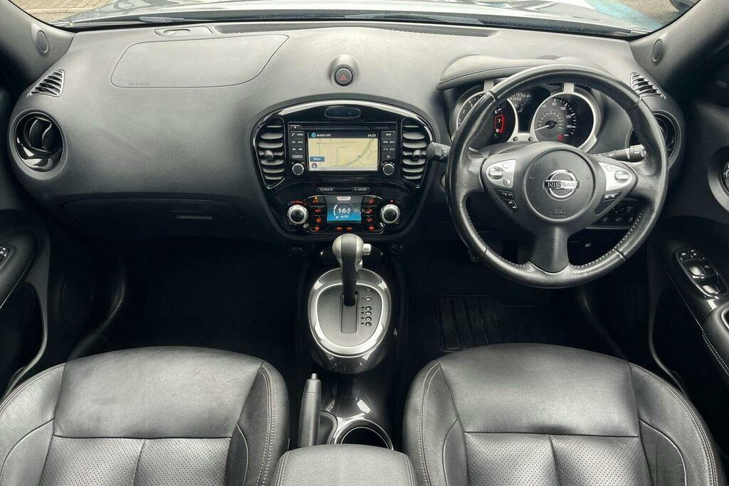 Nissan Juke Acenta White #11