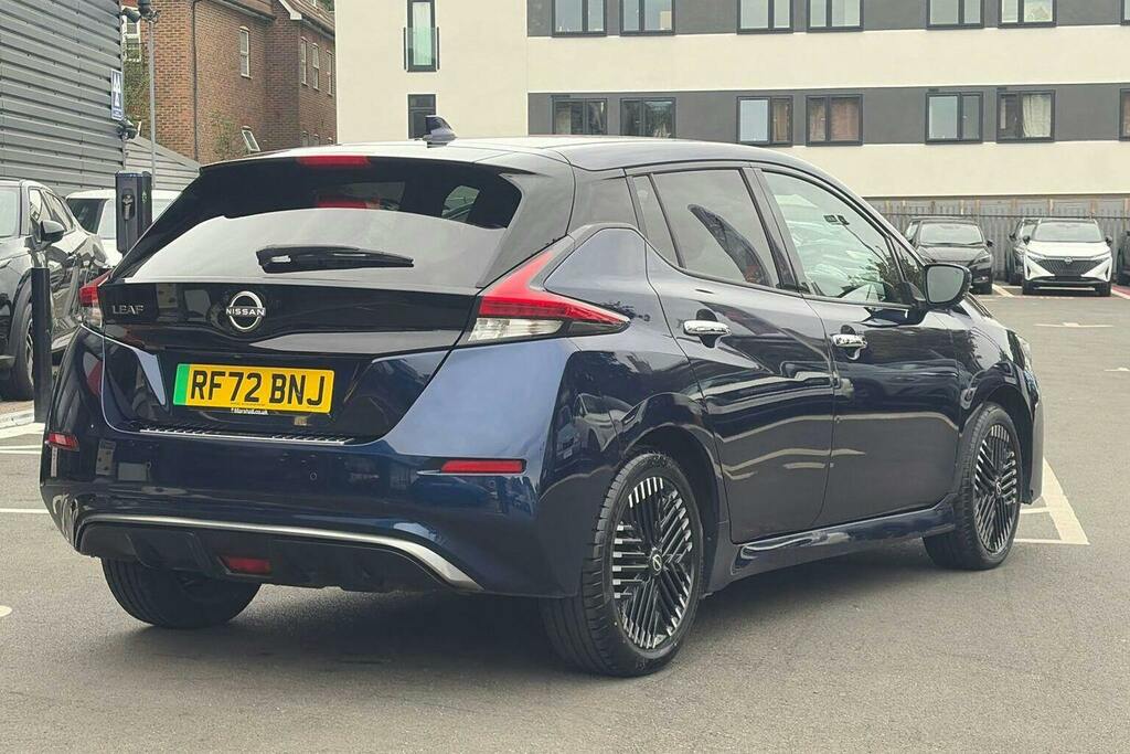 Nissan Leaf 39Kwh N Connecta Hatchback Blue #3