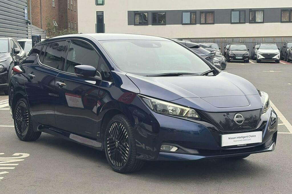 Nissan Leaf 39Kwh N Connecta Hatchback Blue