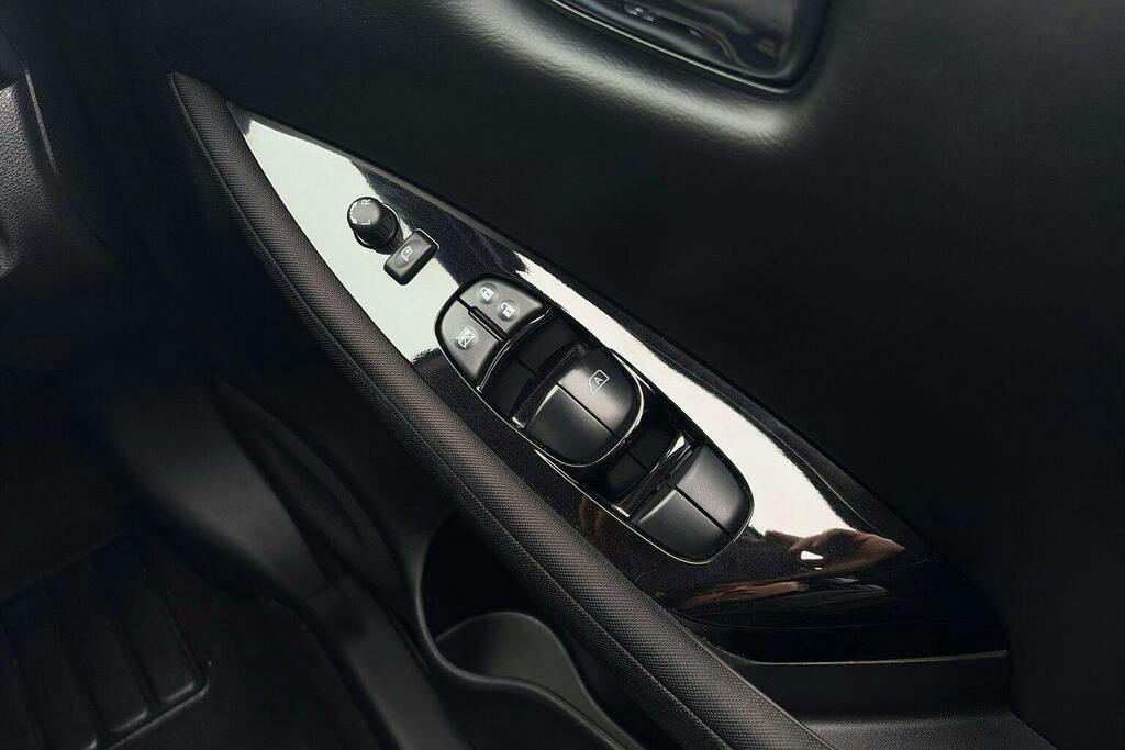 Nissan Leaf 62Kwh E N-connecta Hatchback 2 Grey #25