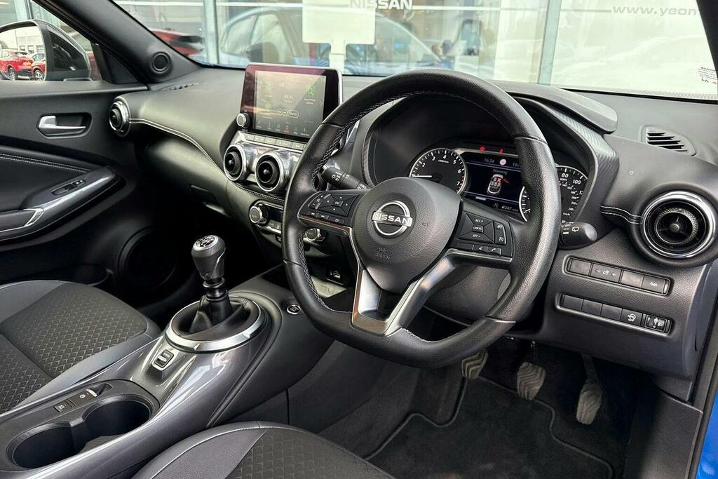 Nissan Juke Tekna Black #10