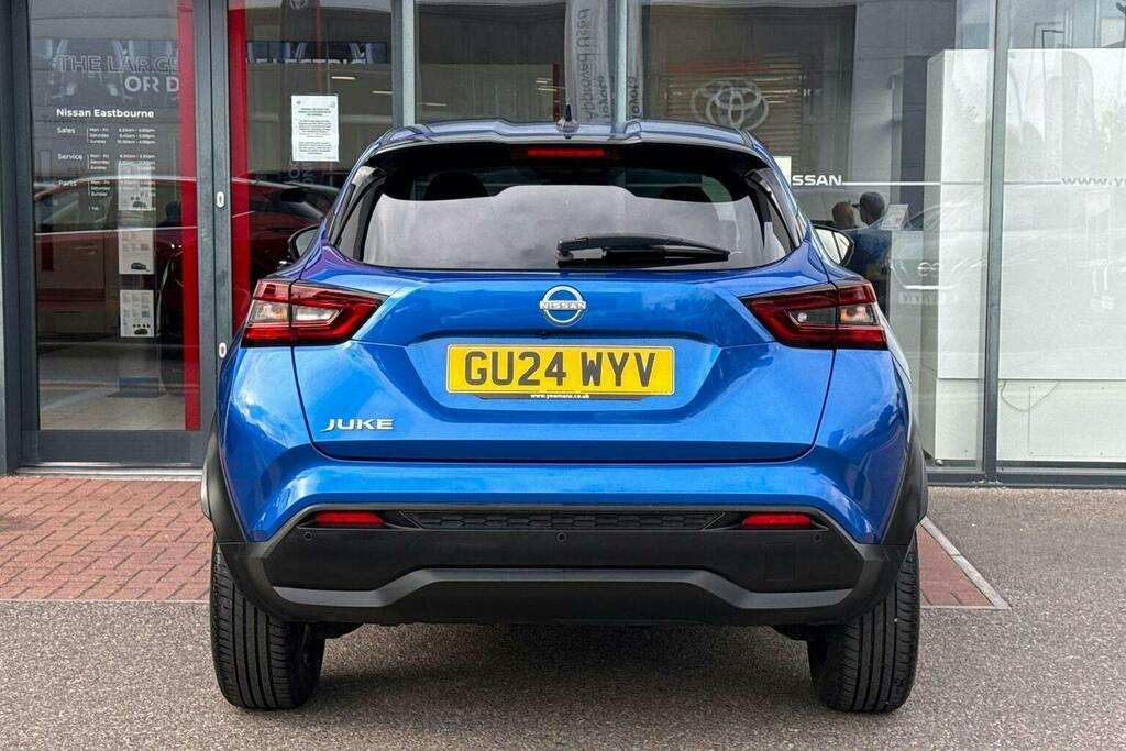 Nissan Juke Tekna Black #4