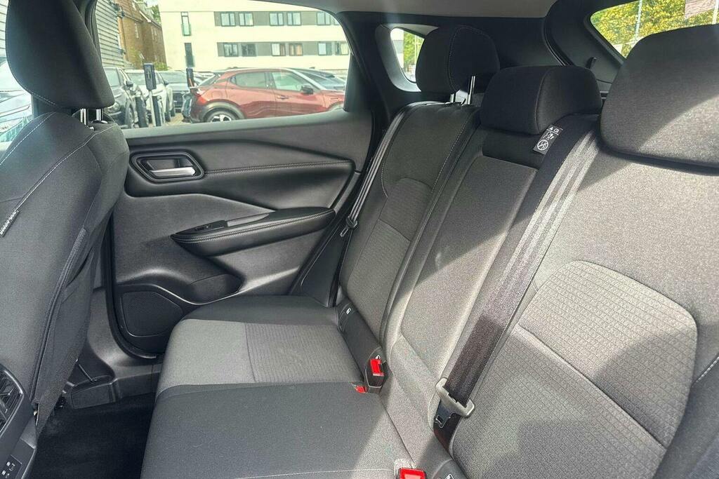 Nissan Qashqai Tekna Silver #17