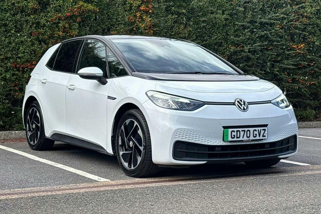 Volkswagen ID.3 Pro Performance 58Kwh Life Hatchback White