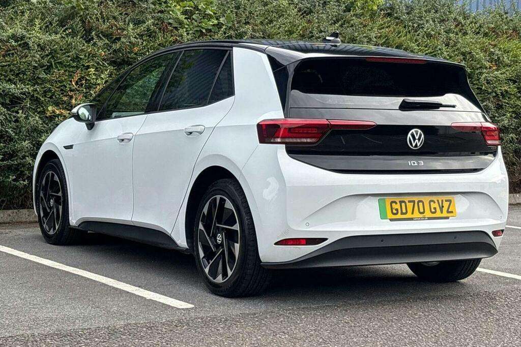 Volkswagen ID.3 Pro Performance 58Kwh Life Hatchback White #5