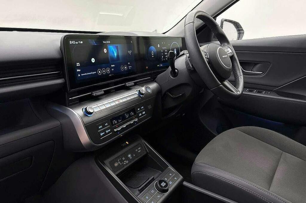 Hyundai Kona 65.4Kwh Ultimate Suv White #4