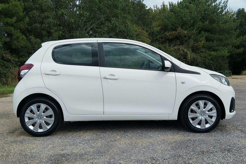 Peugeot 108 1.0 Active Hatchback White #2