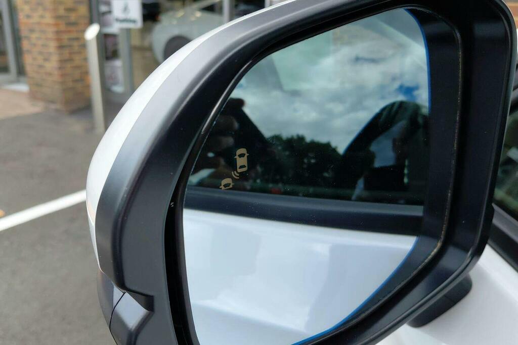 Honda Hr-V 1.5 I-mmd Advance Cvt Red #22