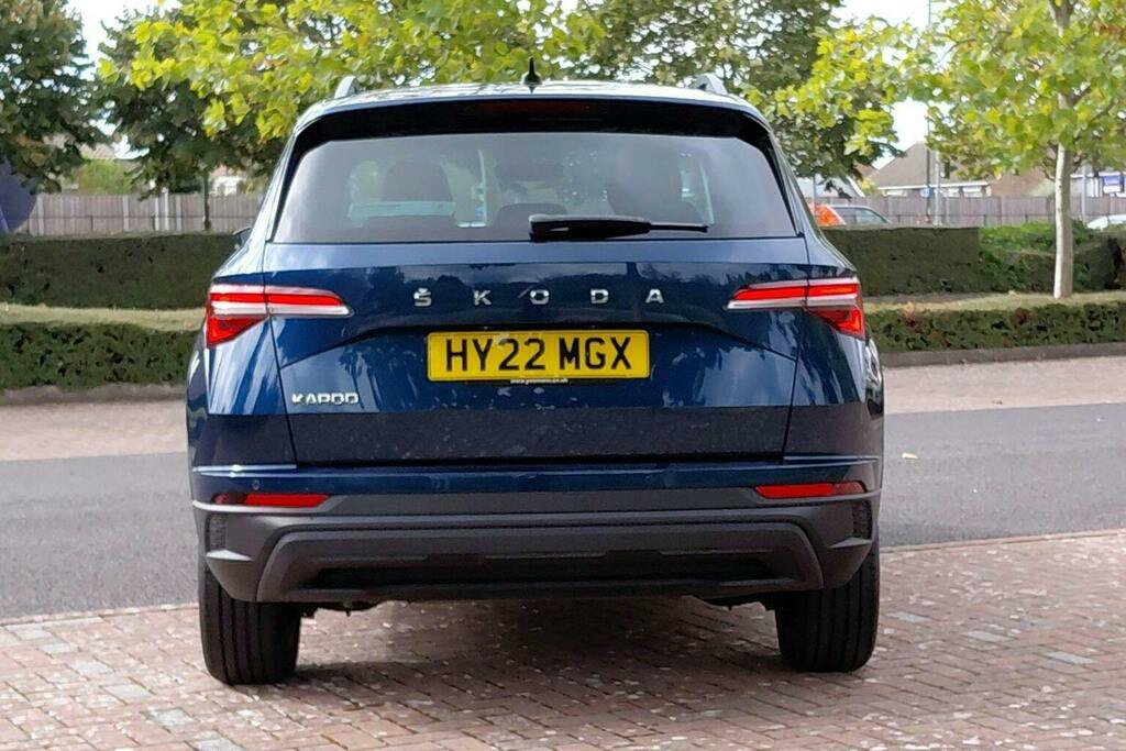 Skoda Karoq 1.5 Tsi Act Se Drive Suv Blue #4