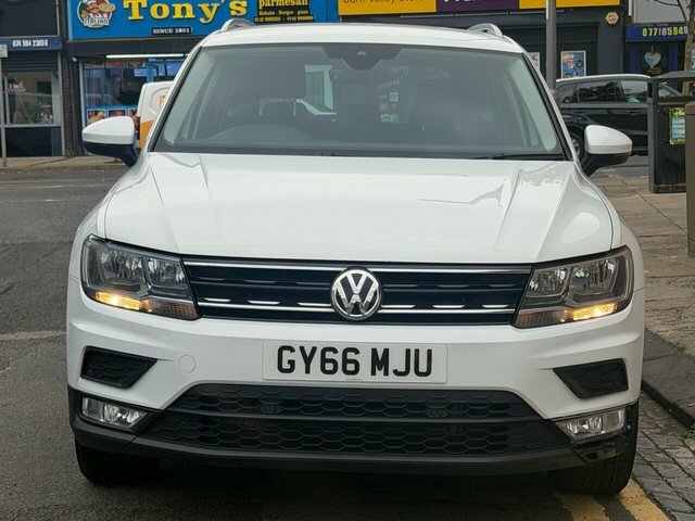 Volkswagen Tiguan 2.0 Tdi Bluemotion Tech Se Navigation Dsg 4Motion White #6
