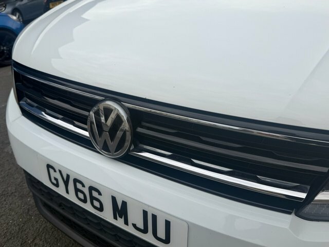 Volkswagen Tiguan 2.0 Tdi Bluemotion Tech Se Navigation Dsg 4Motion White #20