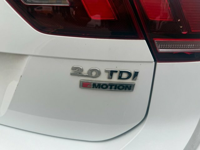 Volkswagen Tiguan 2.0 Tdi Bluemotion Tech Se Navigation Dsg 4Motion White #14