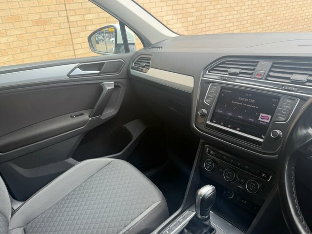 Volkswagen Tiguan 2.0 Tdi Bluemotion Tech Se Navigation Dsg 4Motion White #34