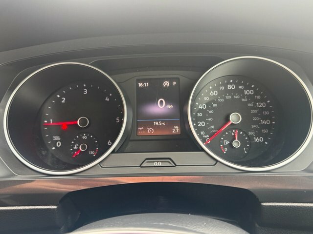 Volkswagen Tiguan 2.0 Tdi Bluemotion Tech Se Navigation Dsg 4Motion White #26