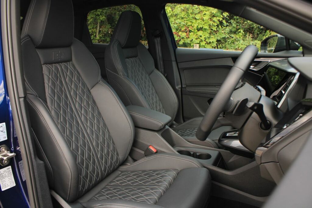 Audi Q4 E Tron 40 Vorsprung Sportback 82Kwh Blue #4