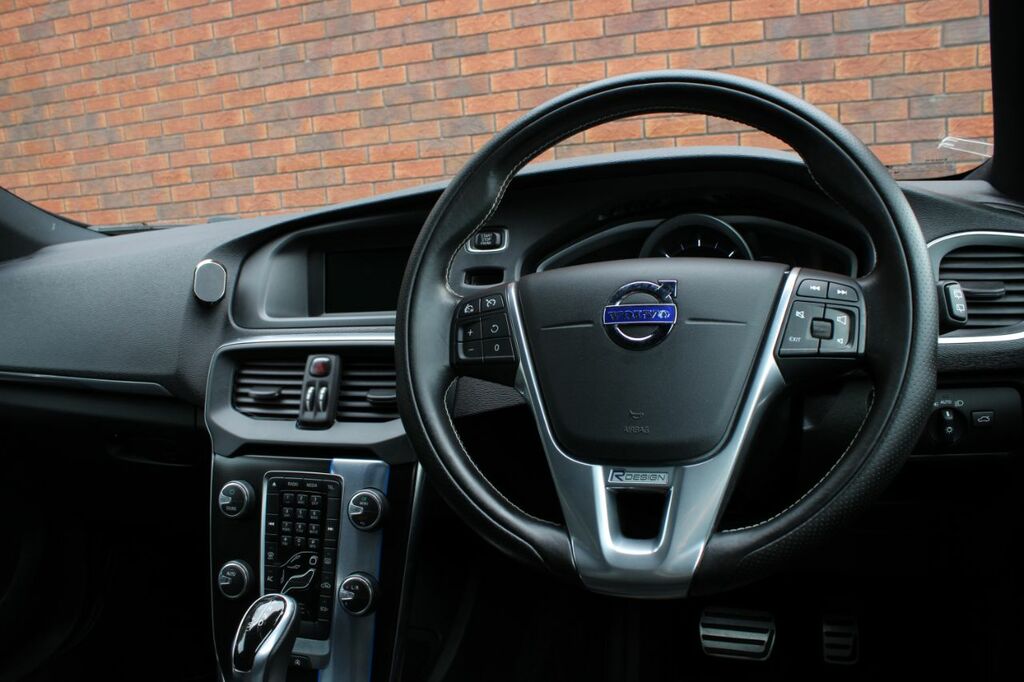 Volvo V40 2.0 D2 R-design Lux Euro 6 Ss - 2015 Black #6