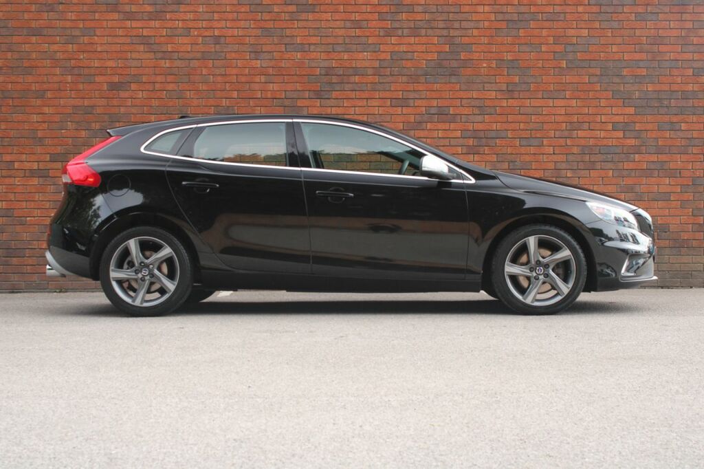 Volvo V40 2.0 D2 R-design Lux Euro 6 Ss - 2015 Black #2