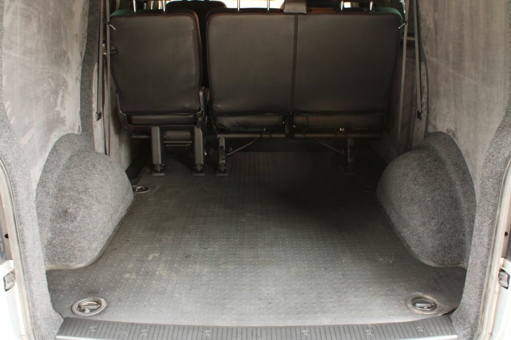Volkswagen Transporter Combi Silver #12