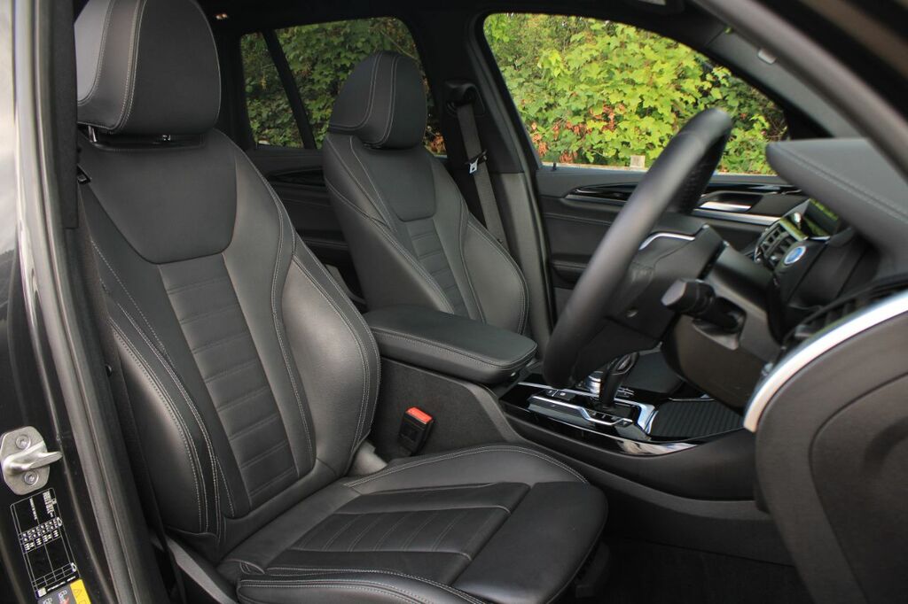 BMW iX3 210Kw Premier Edition 80Kwh Grey #4