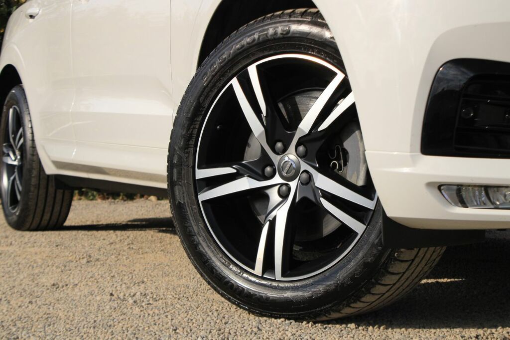 Volvo XC60 2.0 D4 R Design Awd Geartronic White #6