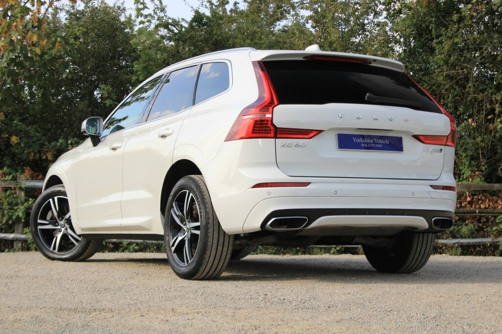 Volvo XC60 2.0 D4 R Design Awd Geartronic White #3