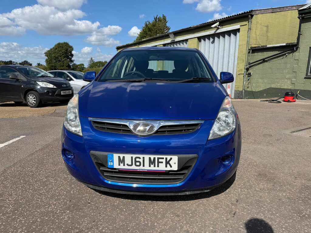 Hyundai I20 1.4 Comfort Blue #4