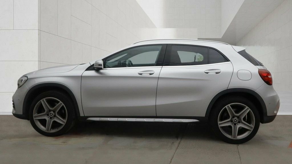 Mercedes-Benz GLA Class 2.1L Amg Line KT18BNF Silver #6
