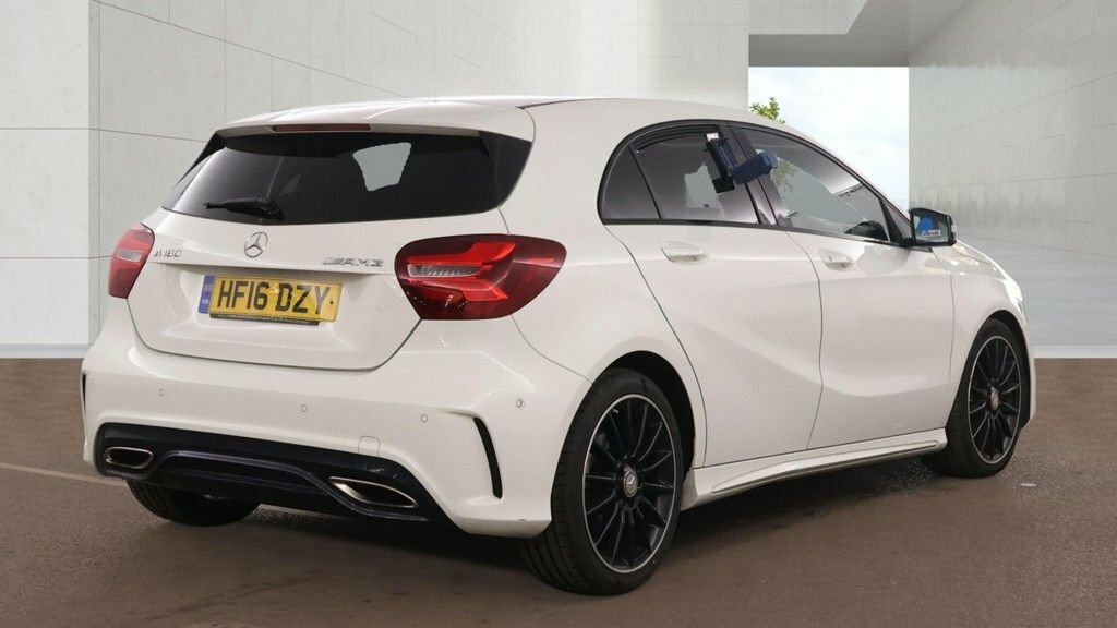Mercedes-Benz A Class 1.6L Amg Line White #3