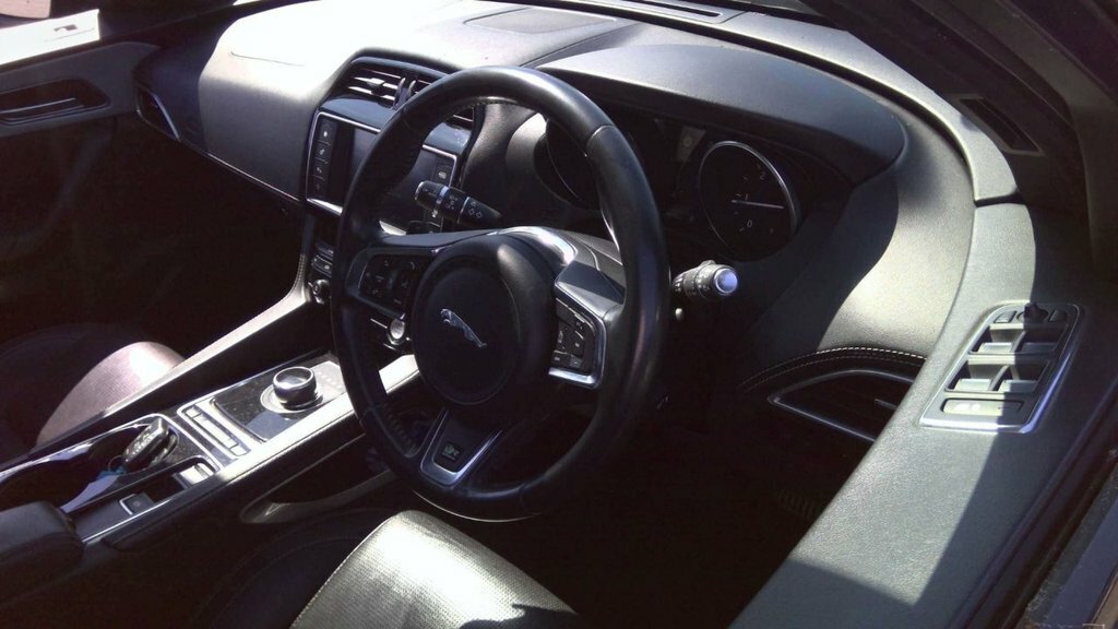 Jaguar F-Pace 3.0 V6 S Awd 296 Bhp - Ambient Lighting - Deplo Grey #7