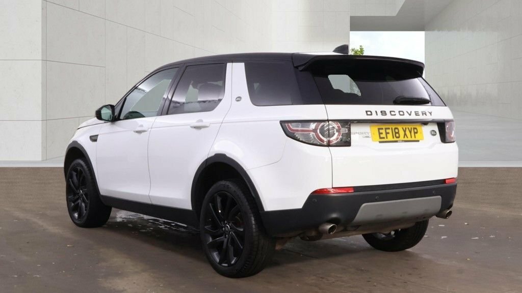Land Rover Discovery Sport 2L Hse Black White #3