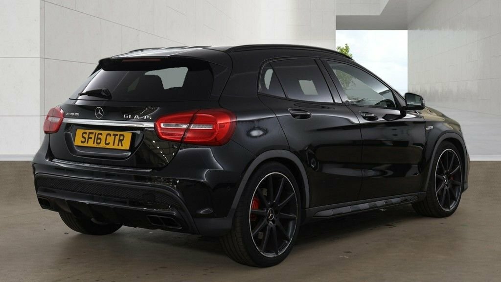 Mercedes-Benz GLA Class 2L Amg Black #5