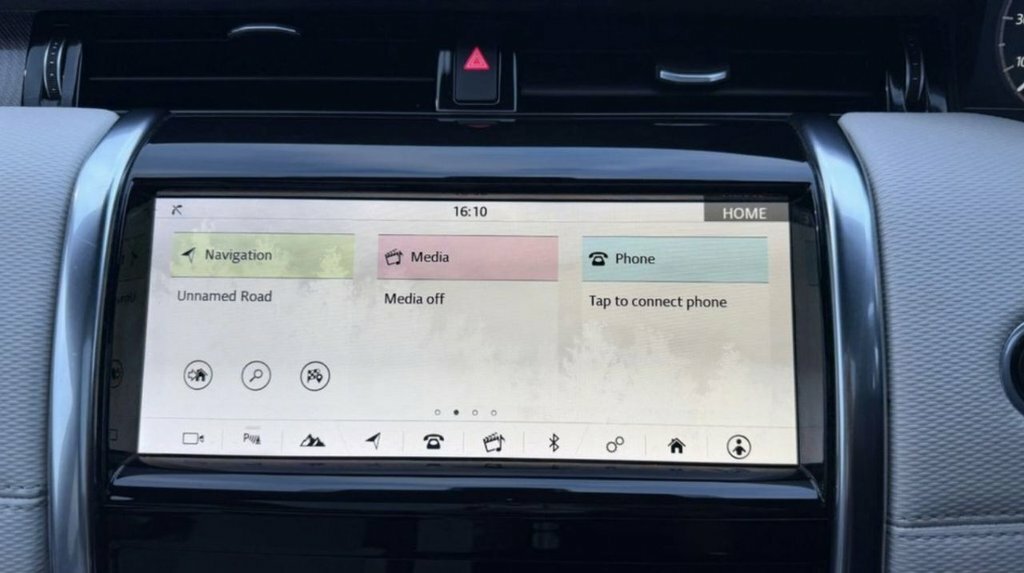Land Rover Discovery Sport Se Tech Red #23