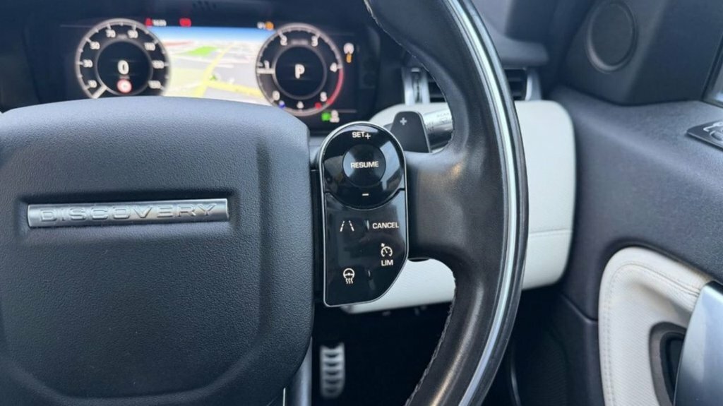Land Rover Discovery Sport Se Tech Red #26