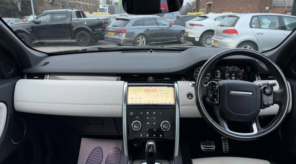 Land Rover Discovery Sport Se Tech Red #11