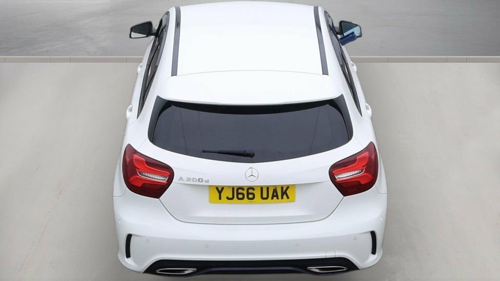 Mercedes-Benz A Class A45 Amg 4Matic White #8