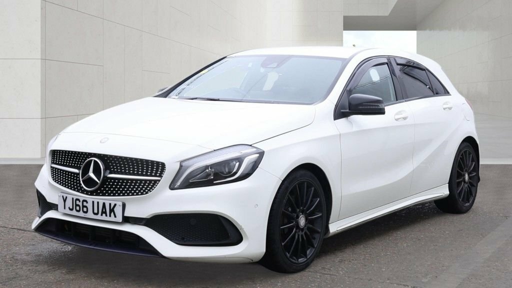 Mercedes-Benz A Class 2.1L Amg Line White #2