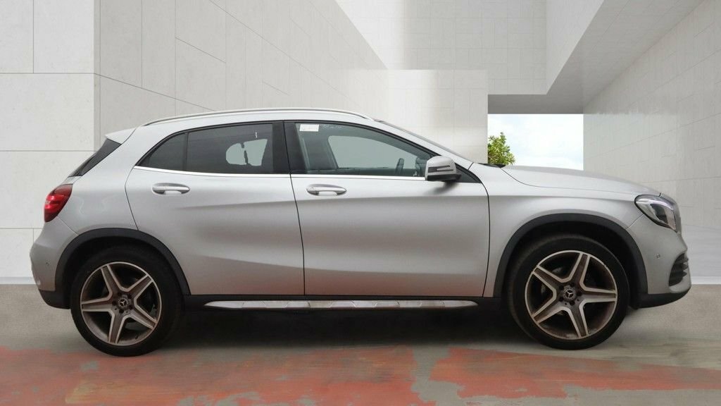 Mercedes-Benz GLA Class 2.1L Amg Line Silver #5