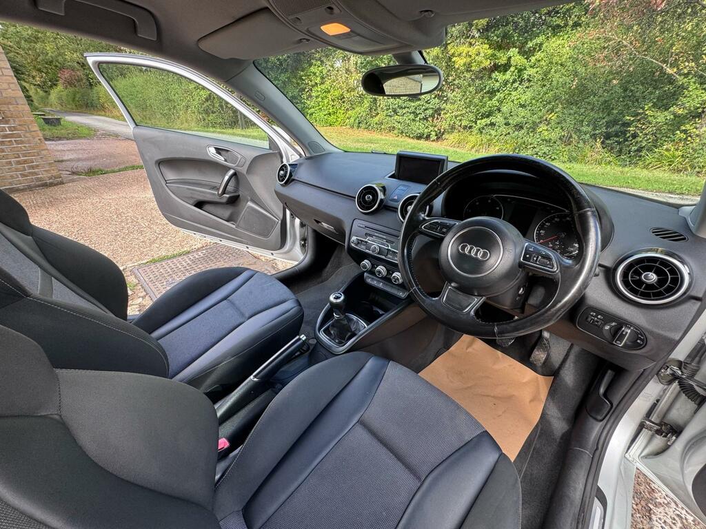 Audi A1 1.6 Tdi Sport Hatchback DE12LVK Silver #2