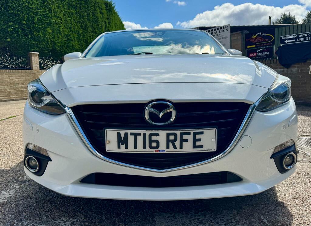 Mazda 3 2.2 Skyactiv-d Sport Nav Fastback White #3