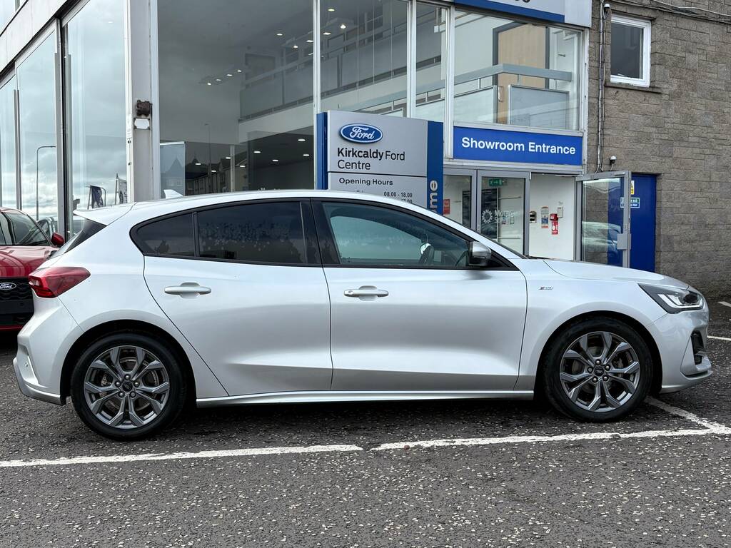 Ford Focus St-line 1.0 Ecoboost Mhev 125 6 Speed DT24CYZ Silver #2