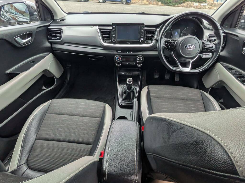 Kia Stonic 3 Isg 1.0 118Ps Black #4
