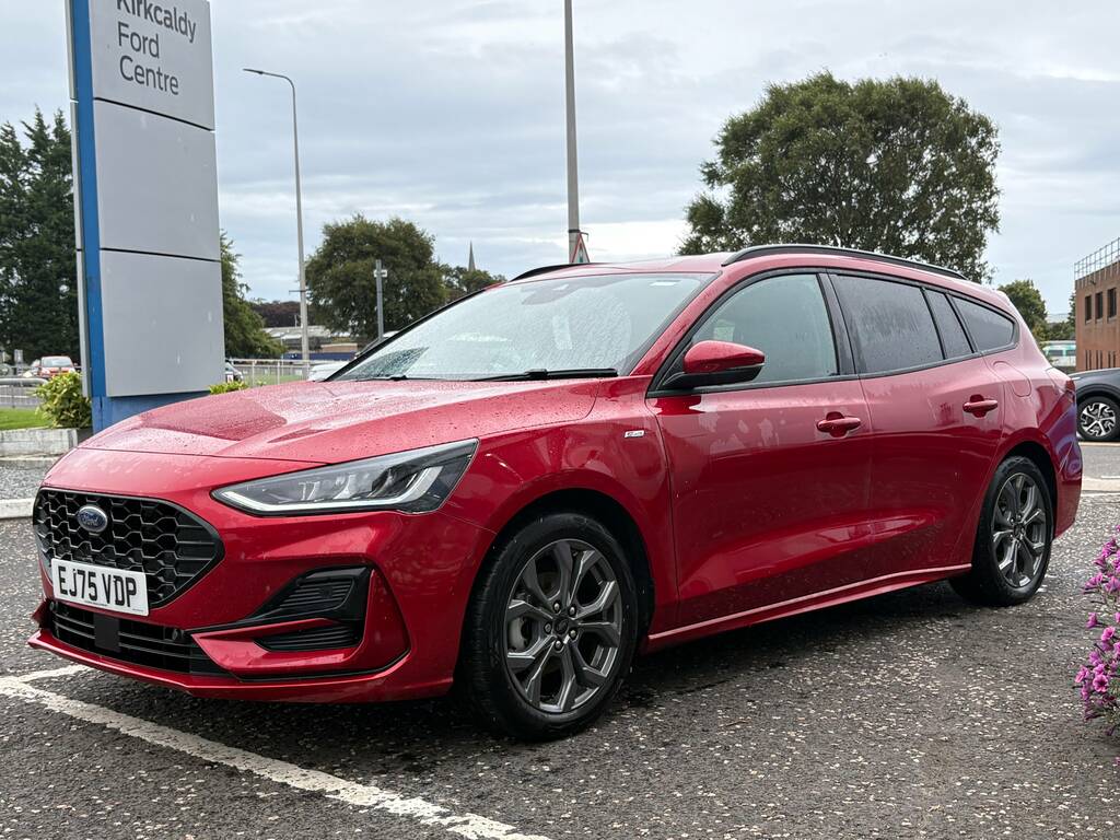 Ford Focus St-line EJ75VDP Red #6