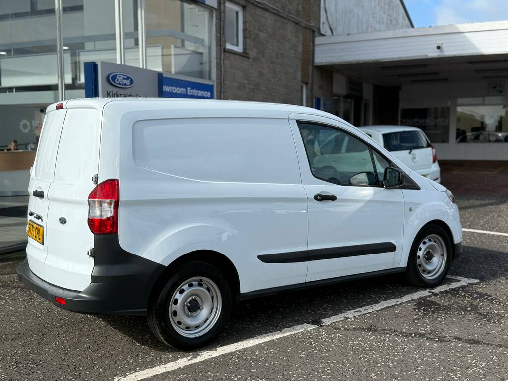 Ford Transit Courier 1.5 Tdci Leader White #2