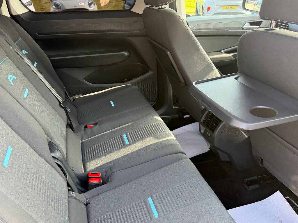 Ford Tourneo Connect 2.0 Ecoblue 120 Titanium Blue #18