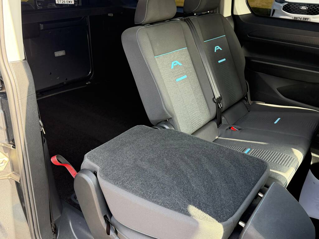Ford Tourneo Connect 2.0 Ecoblue 120 Titanium Blue #15