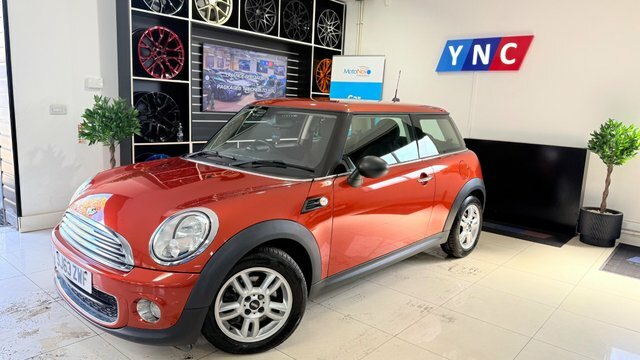 Mini Hatch 1.6 One D Euro Orange