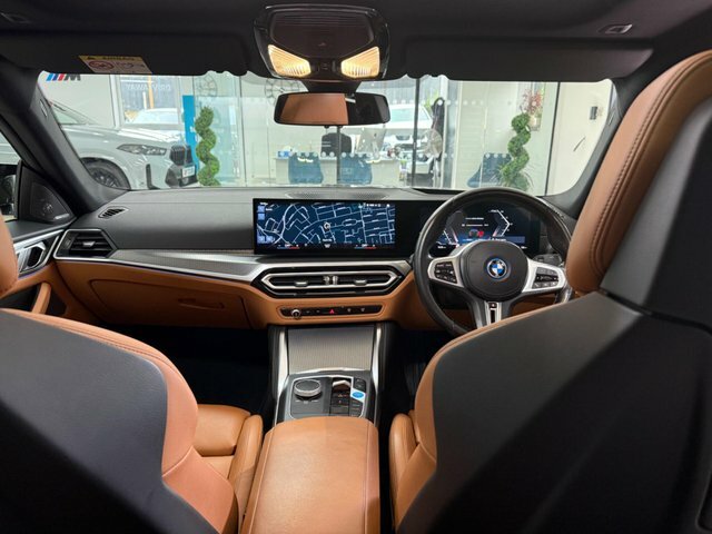 BMW i4 M50 83.9Kwh Gran Coupe Green #3