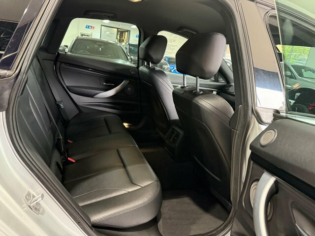 BMW 3 Series Gran Turismo Hatchback 3.0 White #33